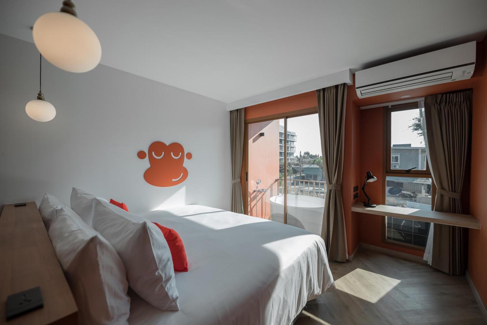 Blu Monkey Hub And Hotel Bangsaen Pokoj fotografie